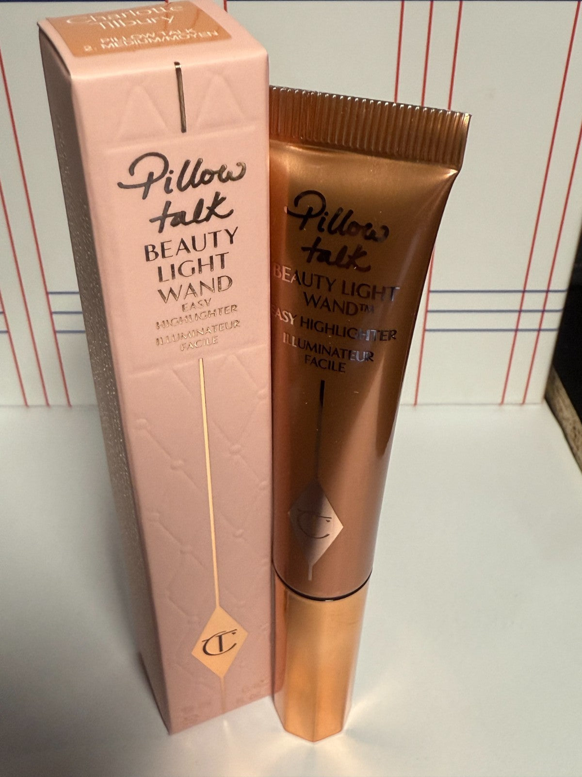 Charlotte Tilbury Beauty Light Wand Highlighter Pillow Talk 2 Medium 0.4oz