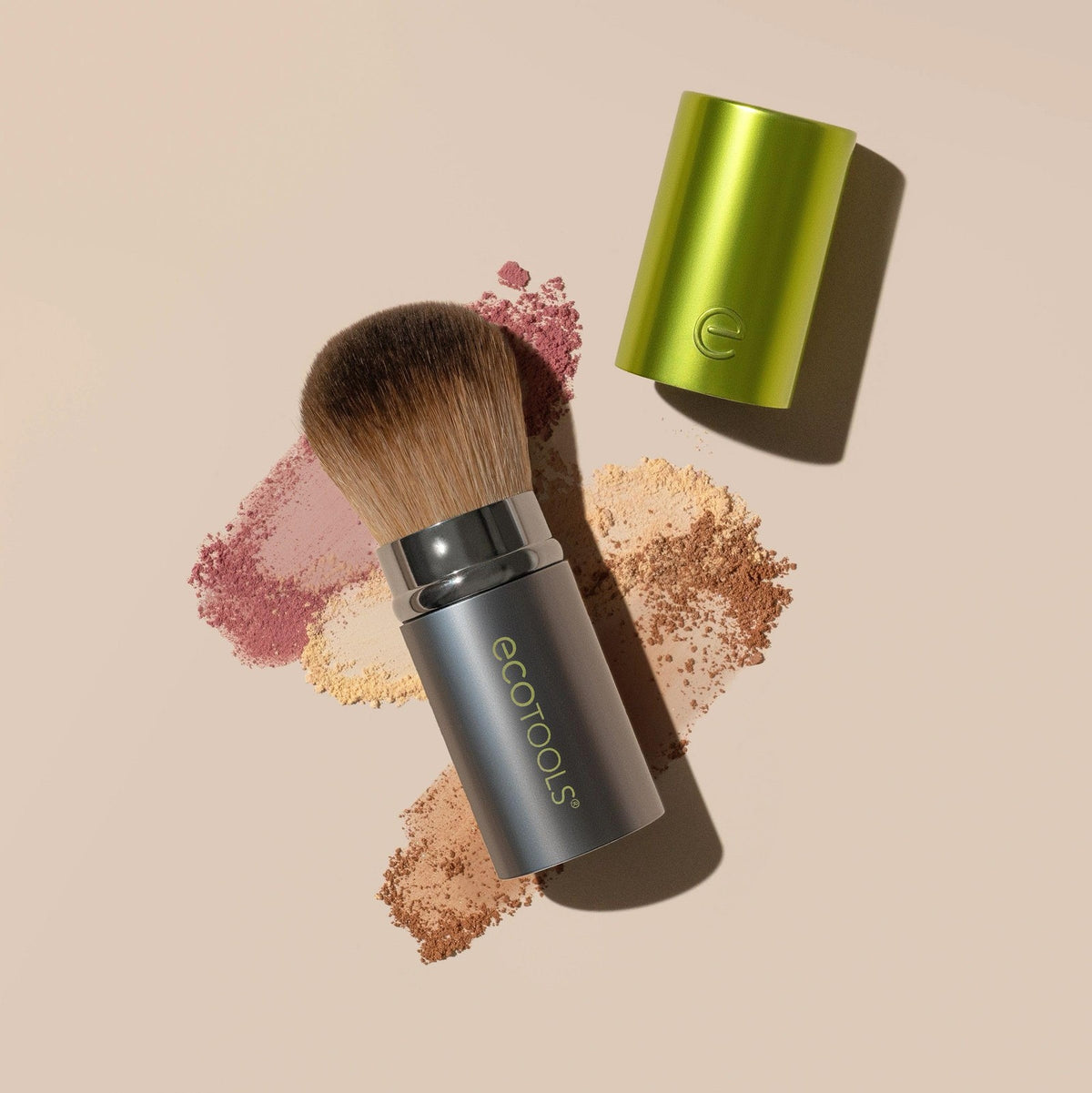 Retractable Kabuki Makeup Brush - Travel-Friendly, Eco-Friendly & Vegan