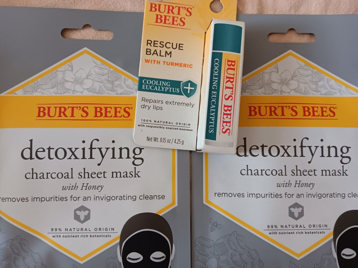 Detoxifying Charcoal Lip Mask & Lip Balm Set for Dry Lips - Burt's Bees