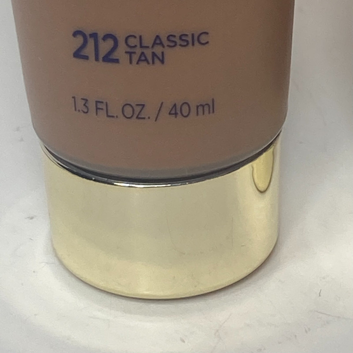 Loreal Visible Lift Blur Foundation Set - Shade #212 Classic Tan Discontinued