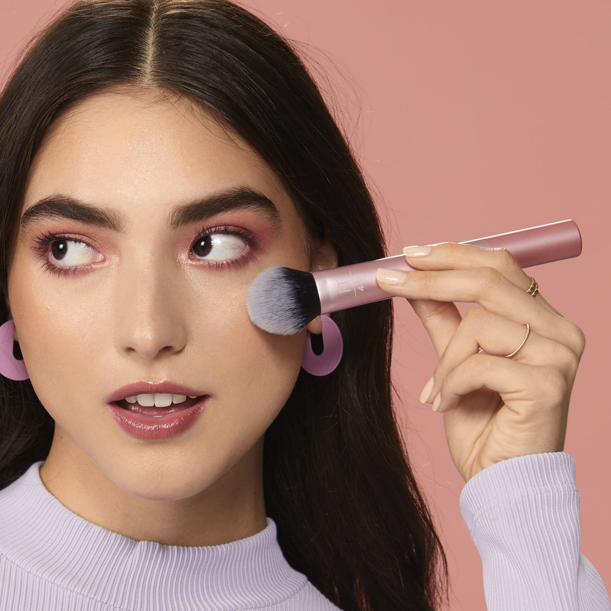 Tapered Makeup Brush for Blush, Highlighter & Contour - Vegan Synthetic