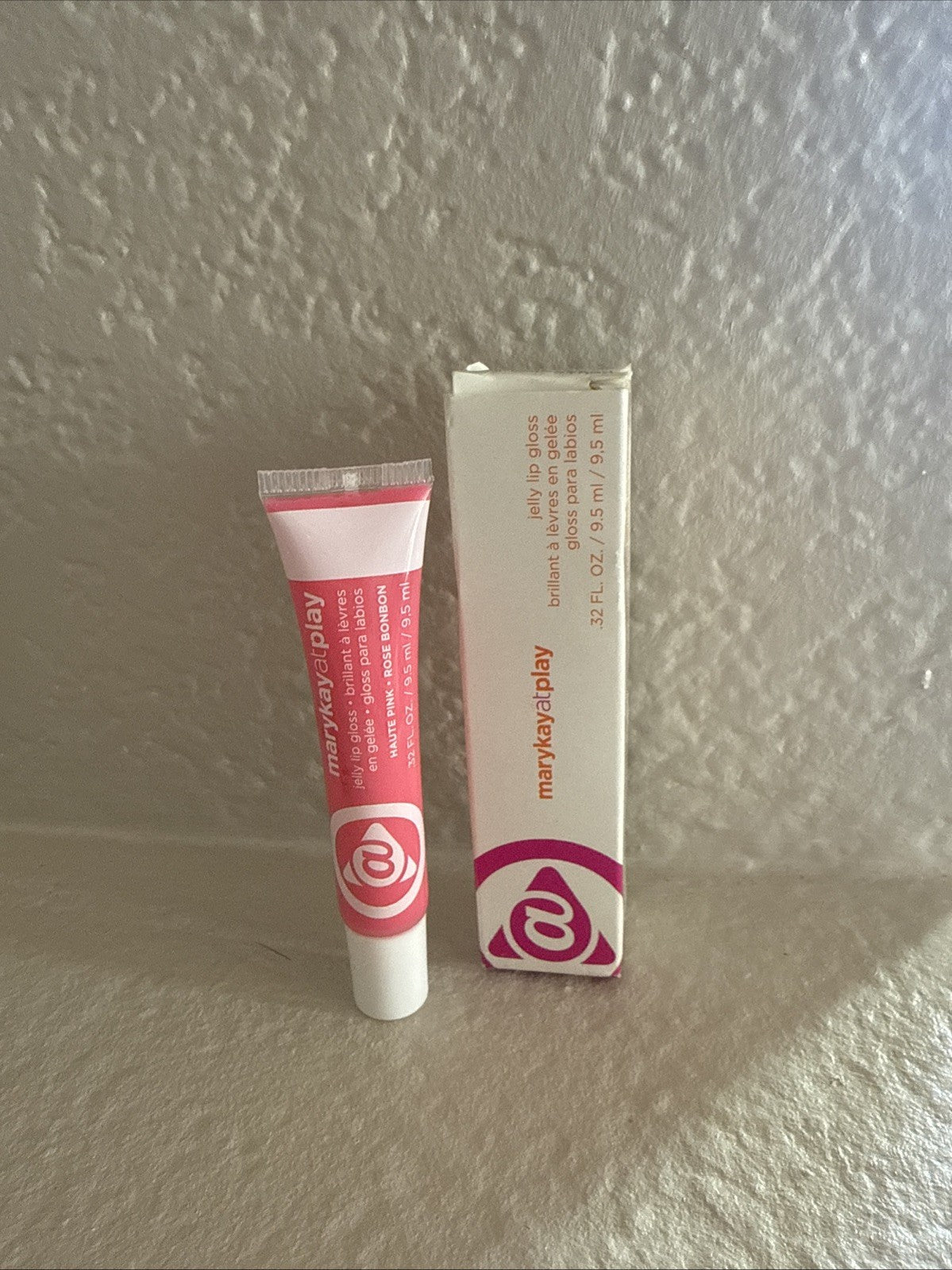 Mary Kay At Play Jelly Lip Gloss Haute Pink 0.32 oz Discontinued