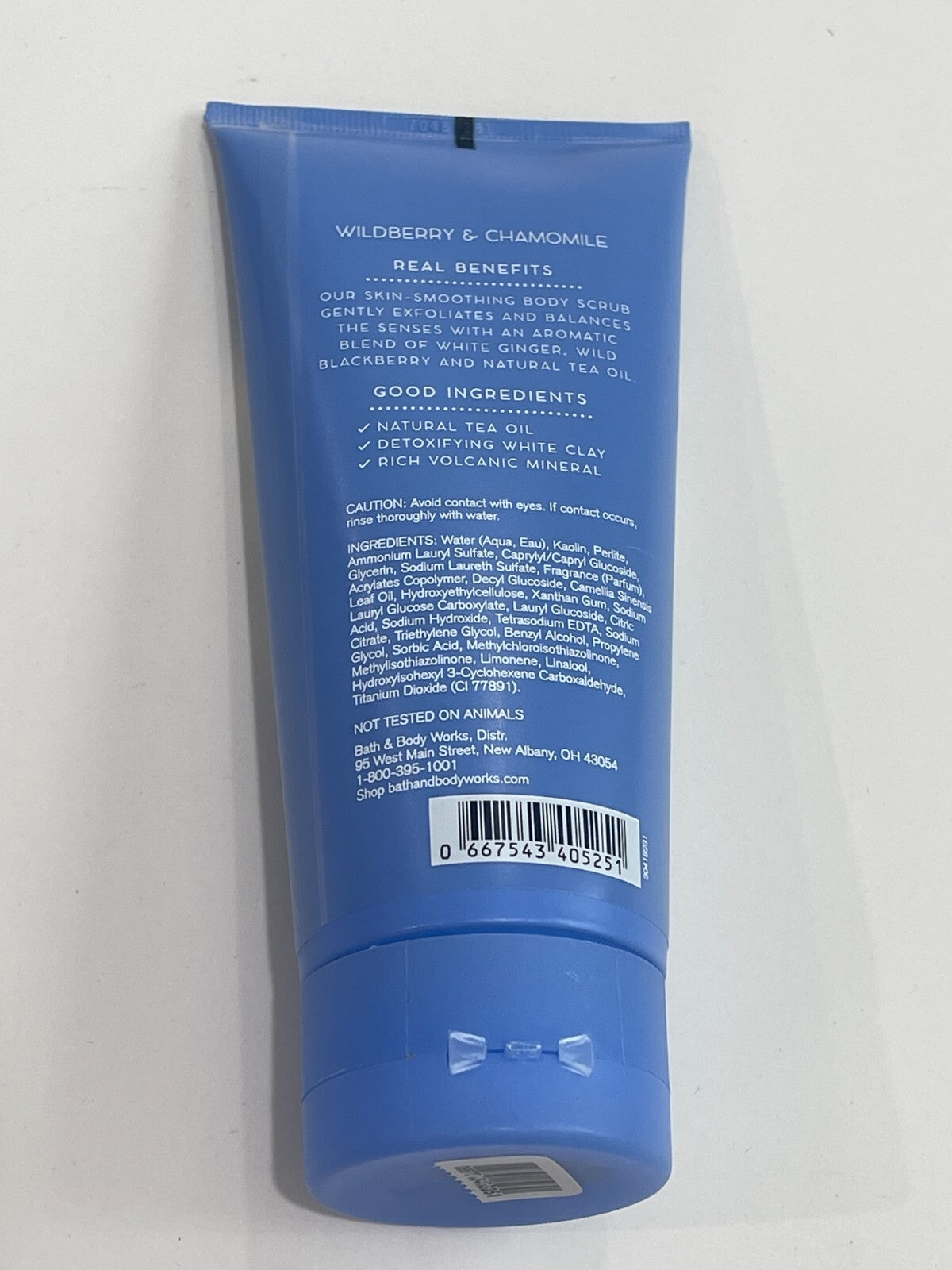 Bath & Body Works Wildberry Chamomile Clay Scrub 6 fl oz / 171 g