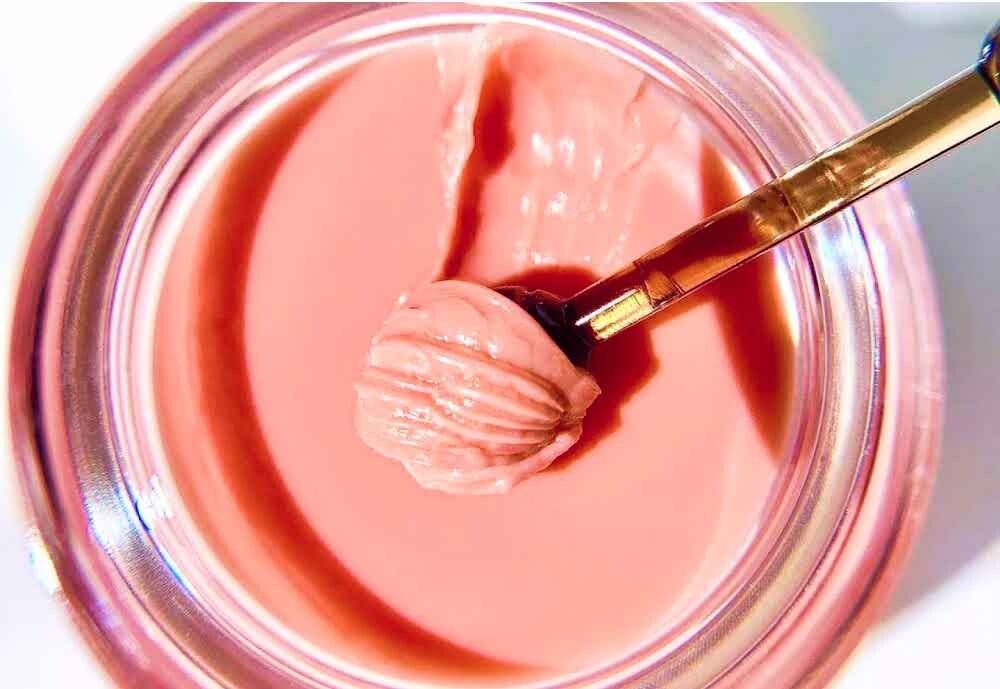 Bee Balm Lip Mask with Honey & Strawberry Extract - Nourishing Lip Care