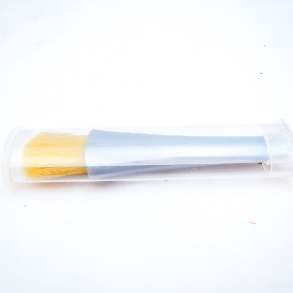 L’Oréal Small Makeup Brush in Case - New in Box
