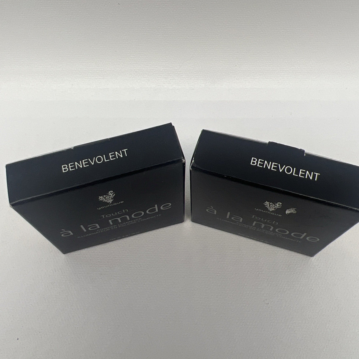 Powder Luminizer Benovelent - Younique Touch A La Mode (Set of 2)