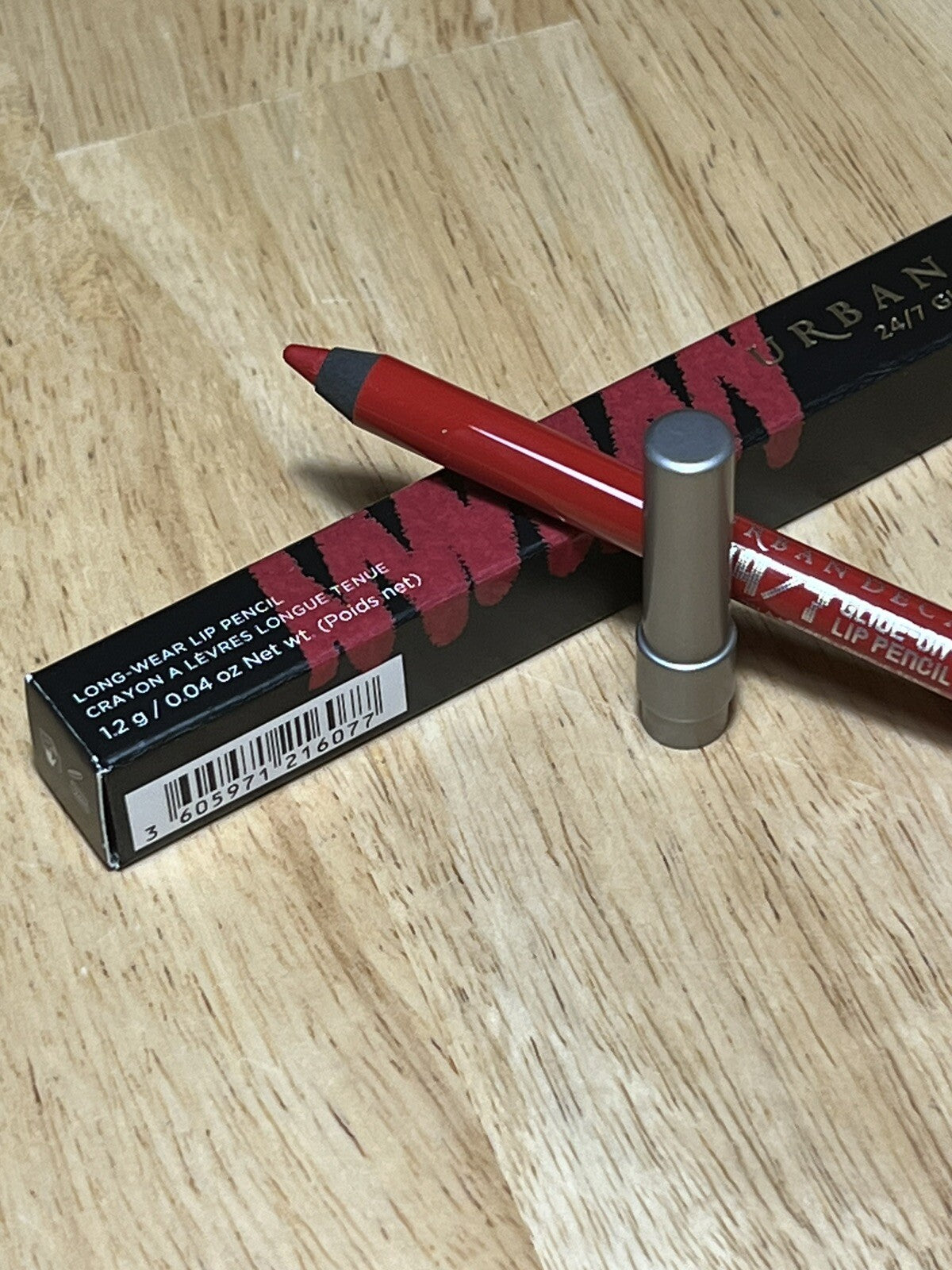 Lip Liner Pencil Long-Lasting Waterproof Bright Red 24/7 Glide-On