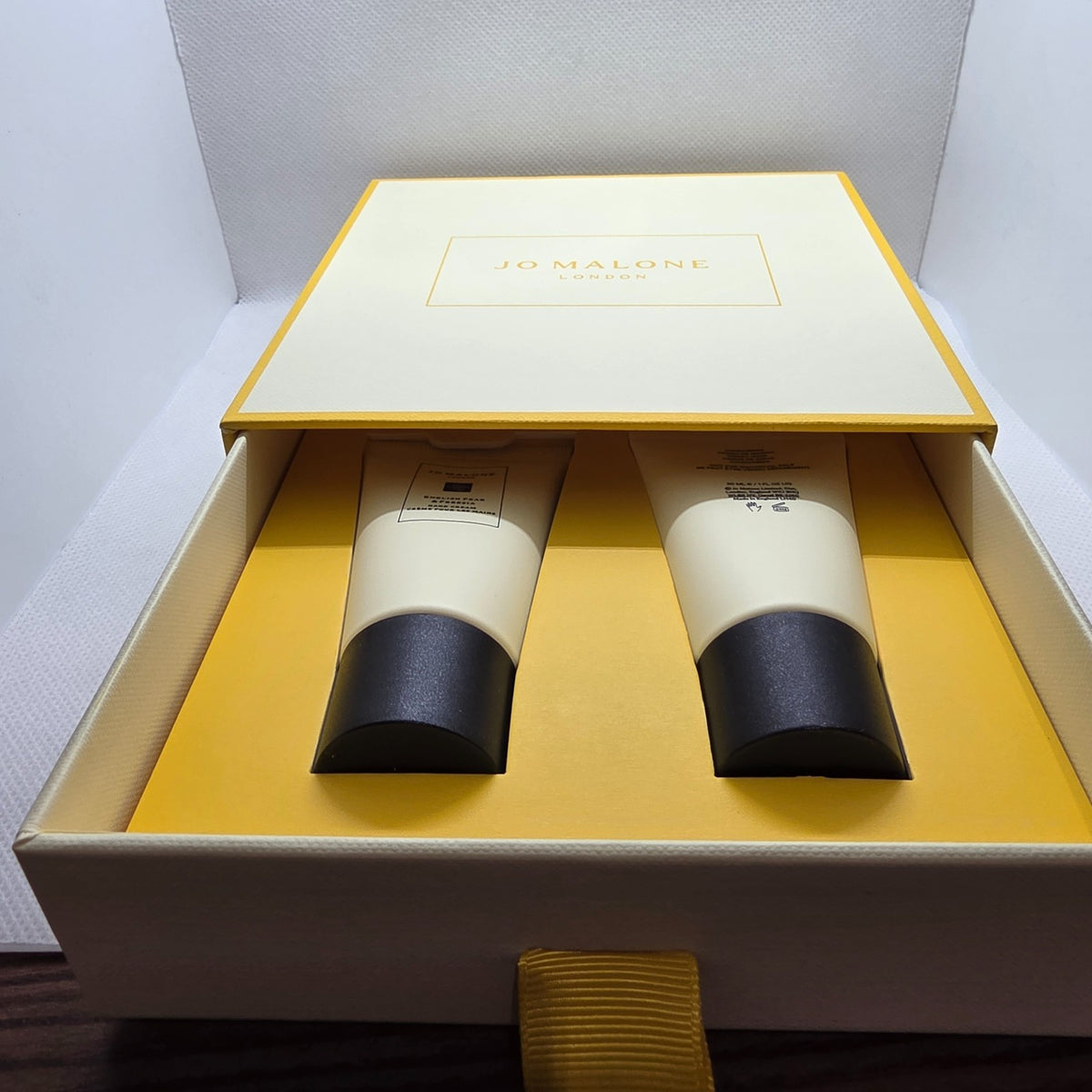 English Pear & Freesia Hand Care Set 2pc - 1oz Each