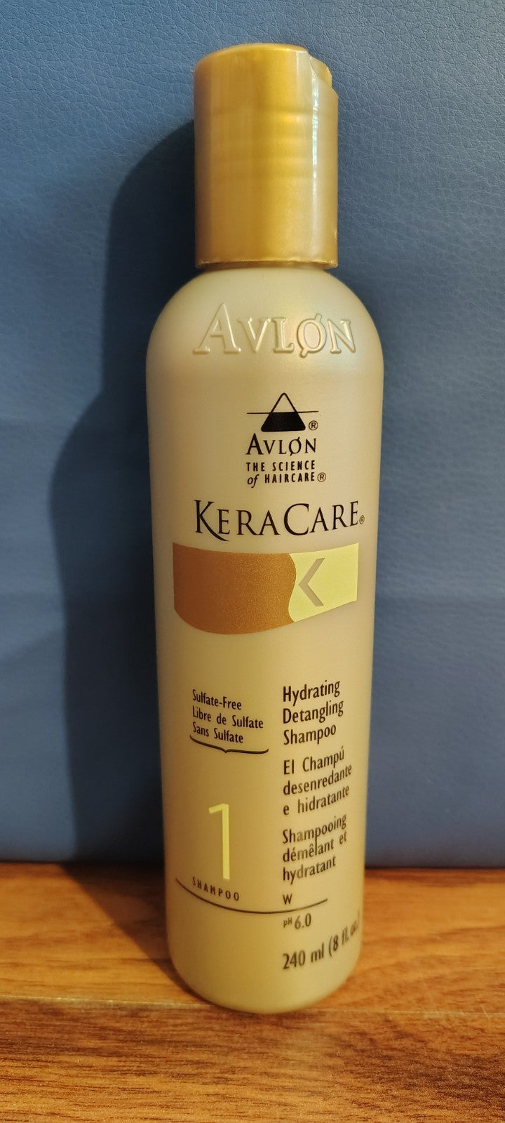 Set of 3 Keracare Hydrating Shampoo & Anti Dandruff Conditioner - Sulfate-Free