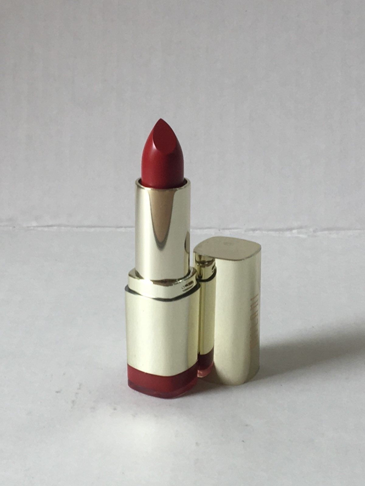 Matte Lipstick for Women - Wide Color Range of Lip Colors