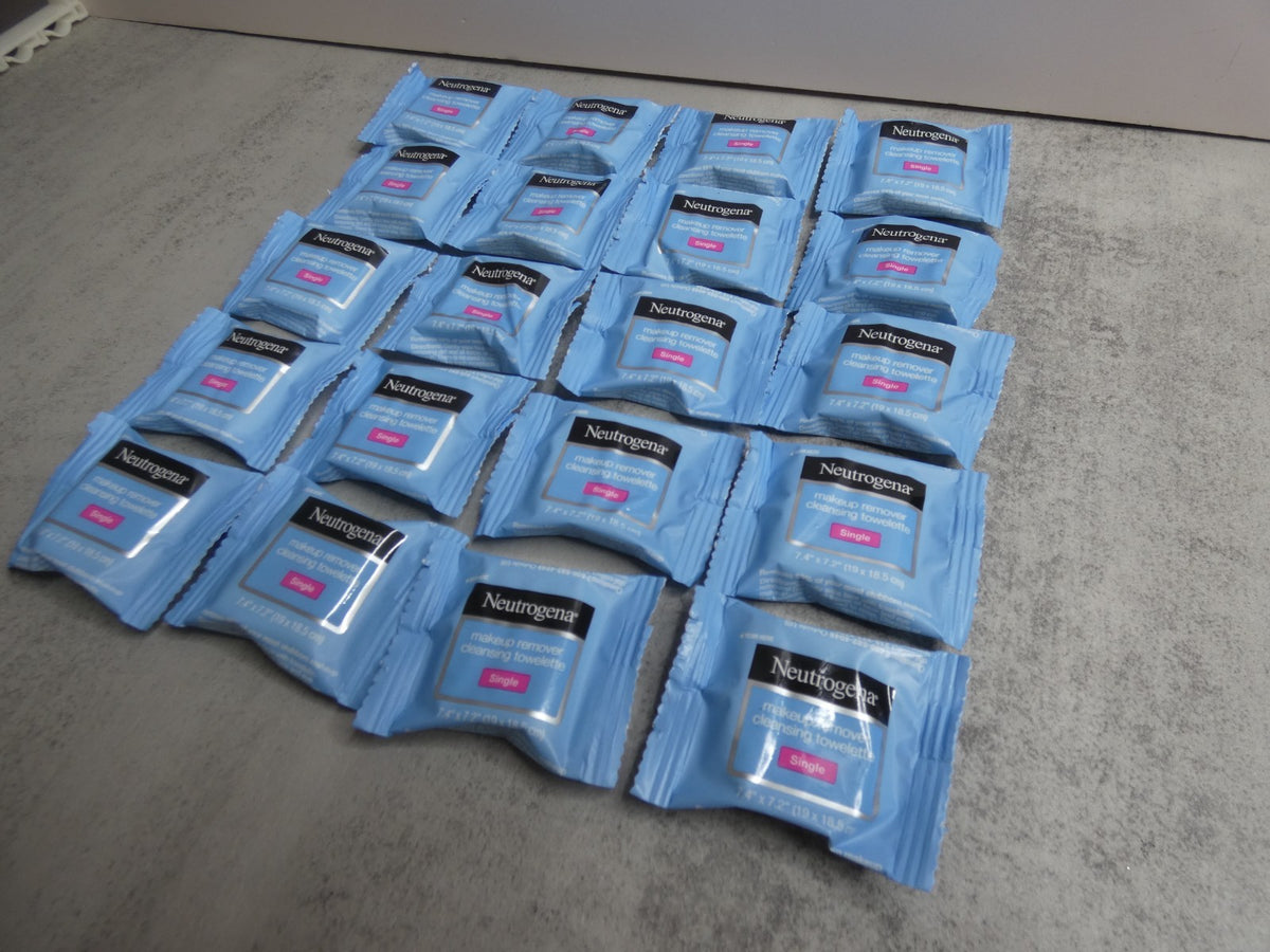 Neutrogena Makeup Remover Cleansing Towelettes - Pack of 20 Individually Wrapped