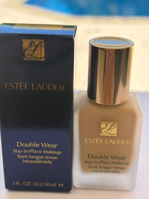 Long-Wear Foundation with Matte Finish - Full Coverage, Oil-Free, Transfer-Resistant, Discontinued Old Formula