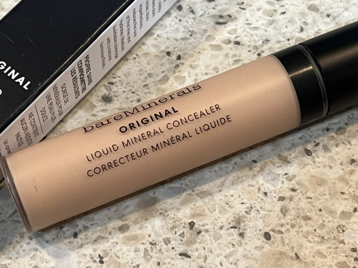 Liquid Mineral Concealer Fair 1N - Medium Buildable Coverage, Brightening & Hydrating