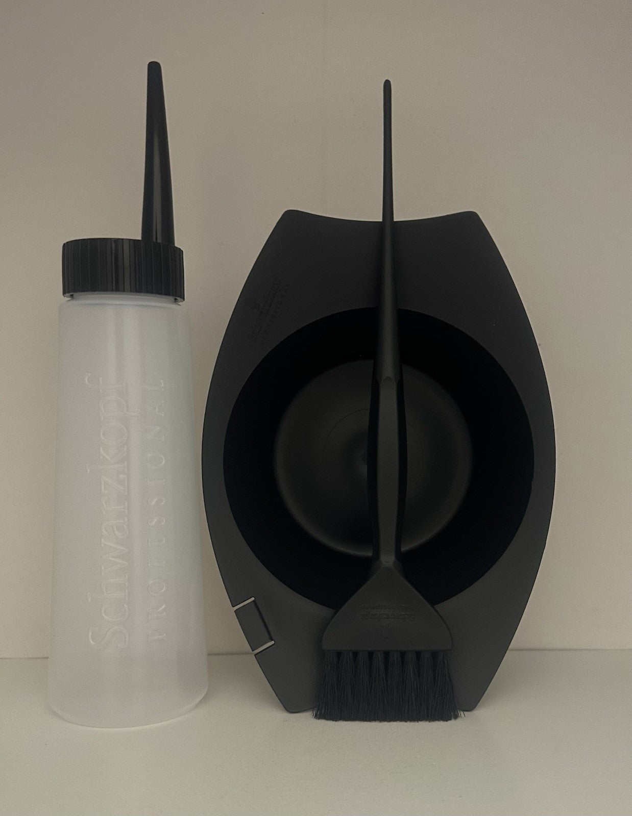 Schwarzkopf Hair Color Application Brush Set with Bowl & Bottle
