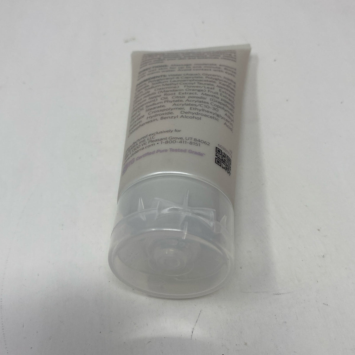 doTERRA Invigorating Scrub Grapefruit &amp; Peppermint 2.5oz Tube
