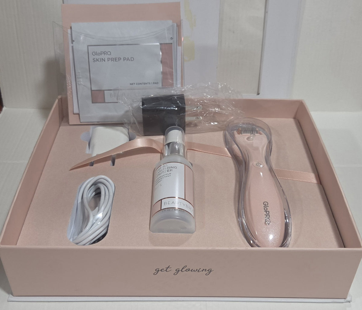 Microneedling Regeneration Tool with LED Light and USB Charger – Skin Rejuvenation Device
