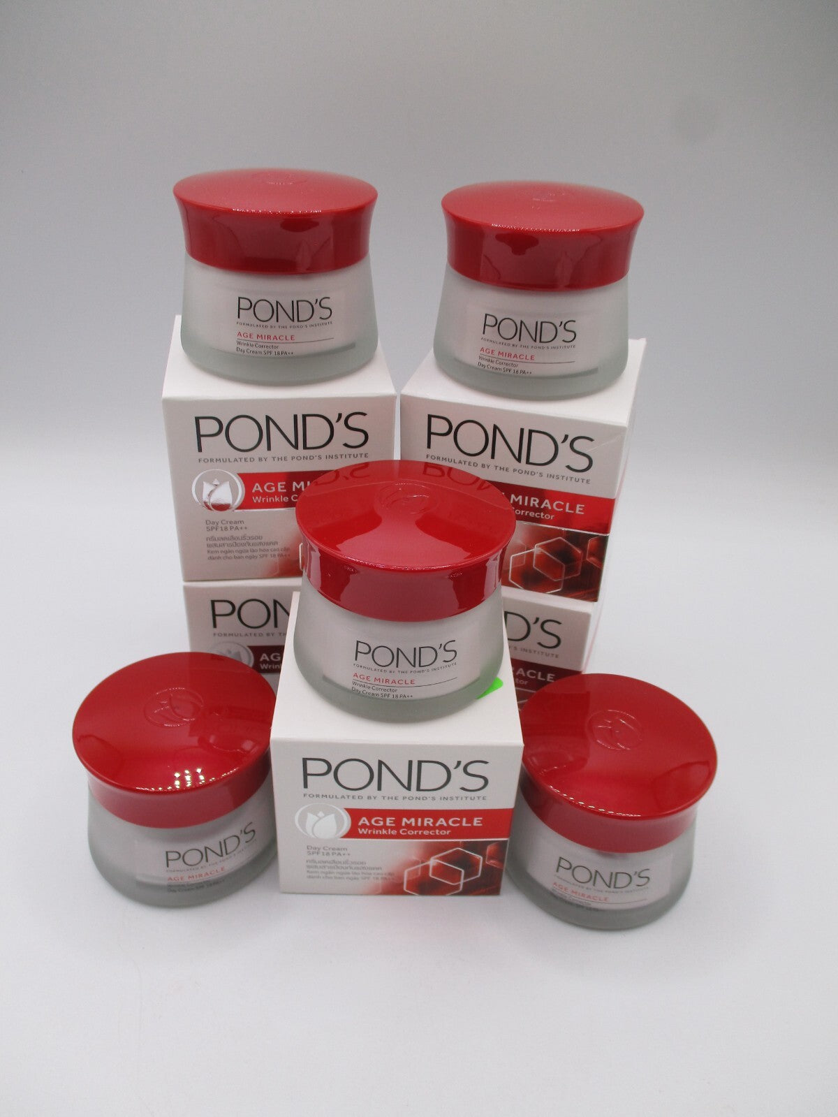 Pond's Age Miracle Wrinkle Corrector Day Face Cream SPF 18 PA++ - 50g Pack of 5
