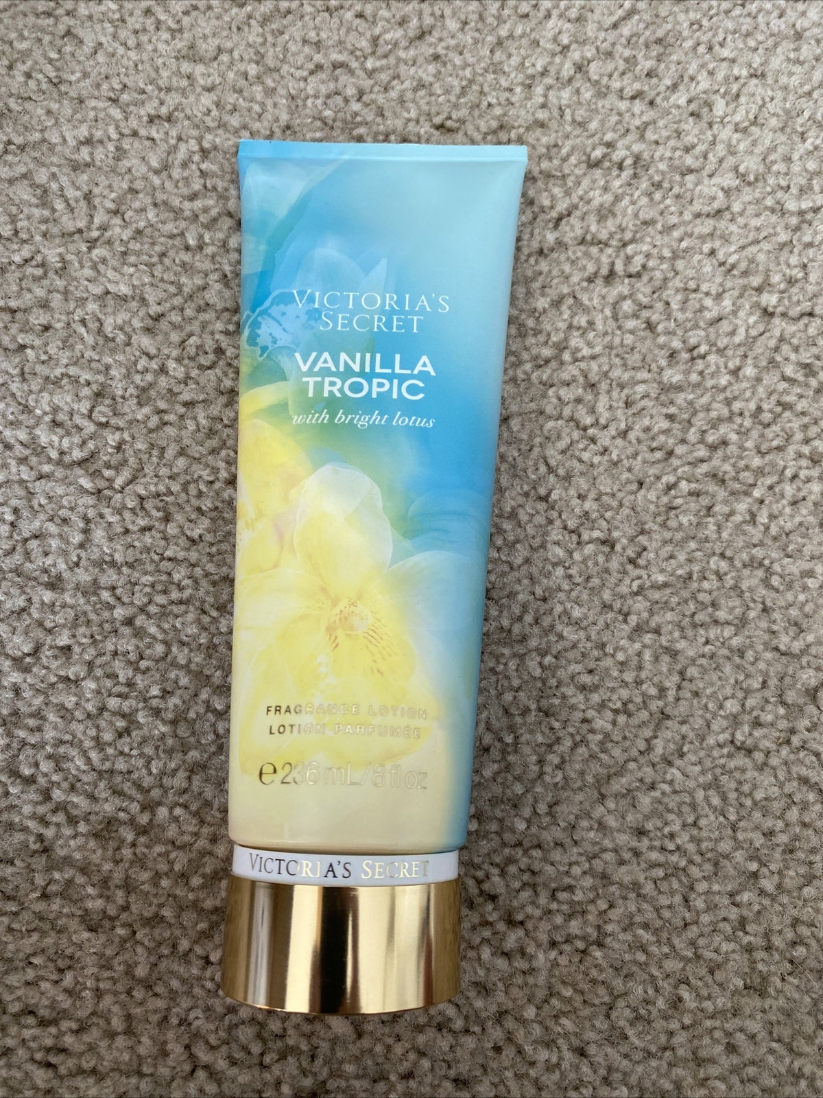 Victoria's Secret PINK Vanilla tropic 24 hour moisture body lotion 8