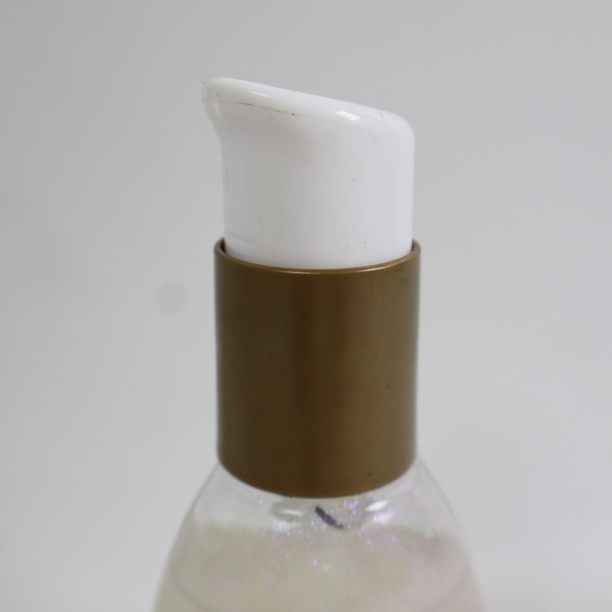 OGX Smoothing Liquid Pearl Luminescent Hair Serum 3.8 Oz