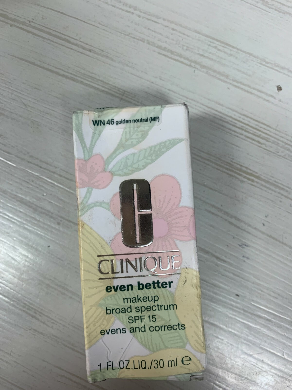 Clinique Even Better Makeup SPF 15 Broad Spectrum - Multiple Shades, New Box Damage