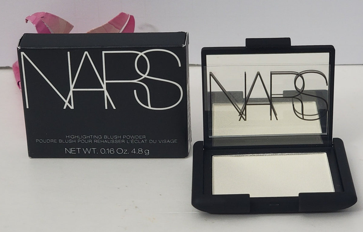 Highlighting Blush Powder - Albatross Shade, Discontinued & RARE