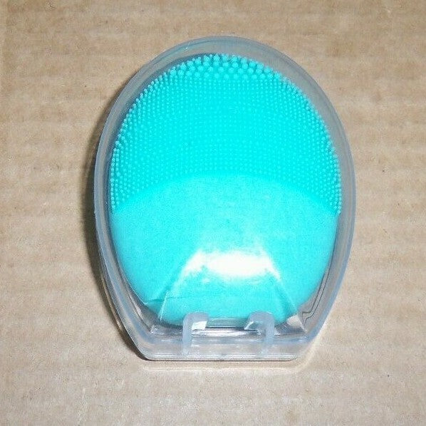 Portable Sonic Facial Cleansing Brush for Skin Care - Green Travel Case