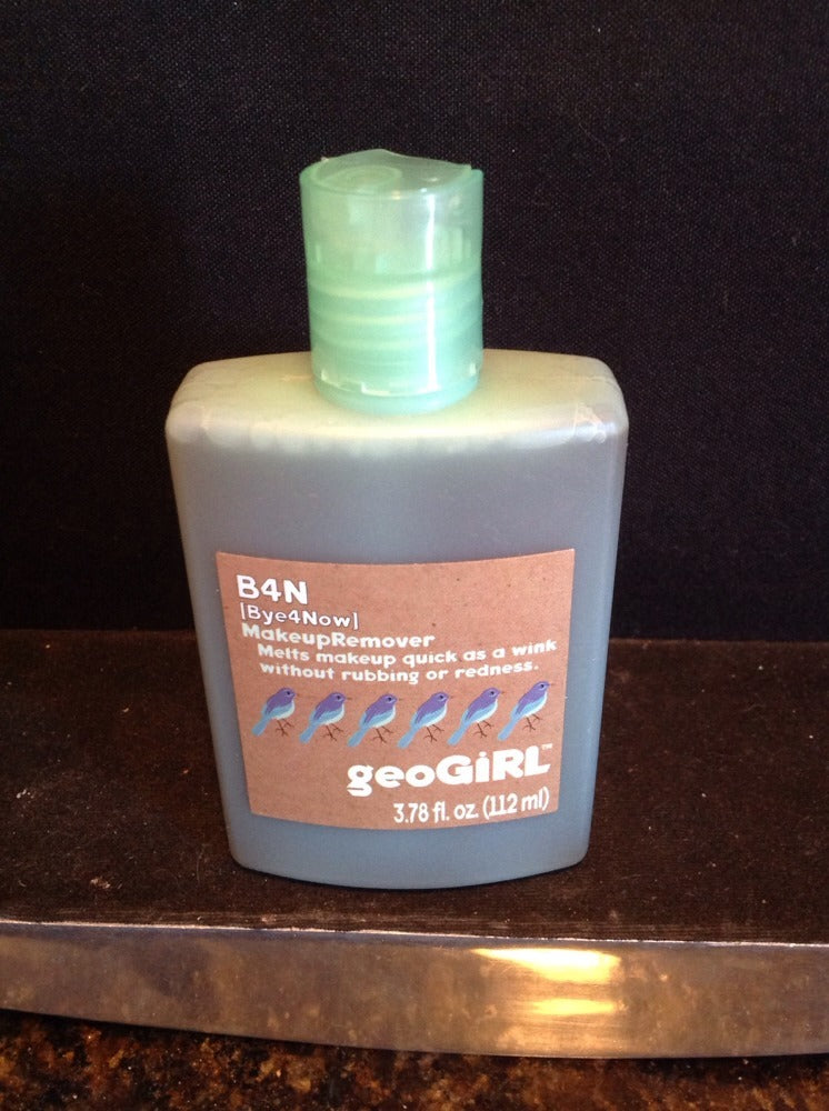 Lightweight Oil-Free Makeup Remover with Aloe & Cucumber - 3.78 fl oz