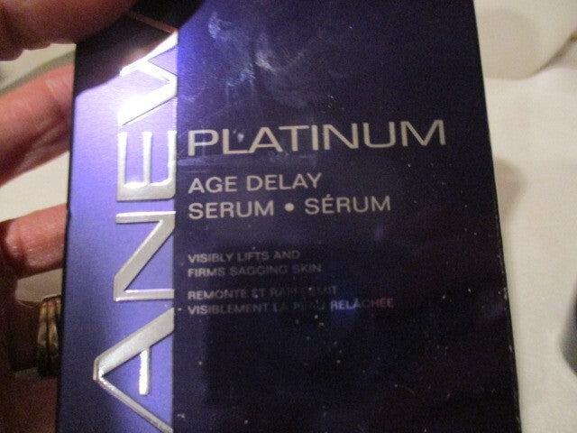 Platinum Age Delay Serum with Antioxidants, B3 & B5, Peptides - 1oz