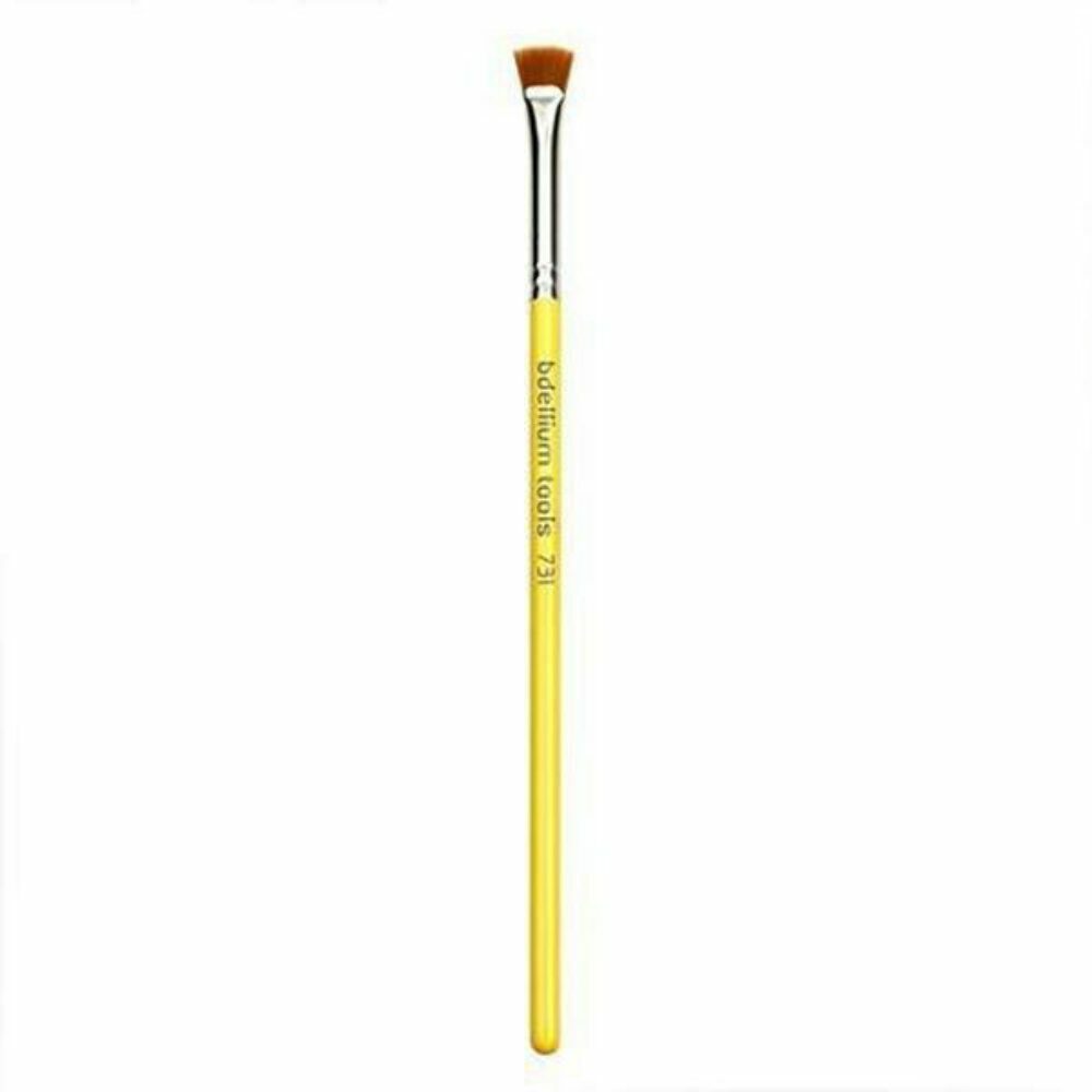 Mascara Fan Makeup Brush for Eyelash Application & Highlighting