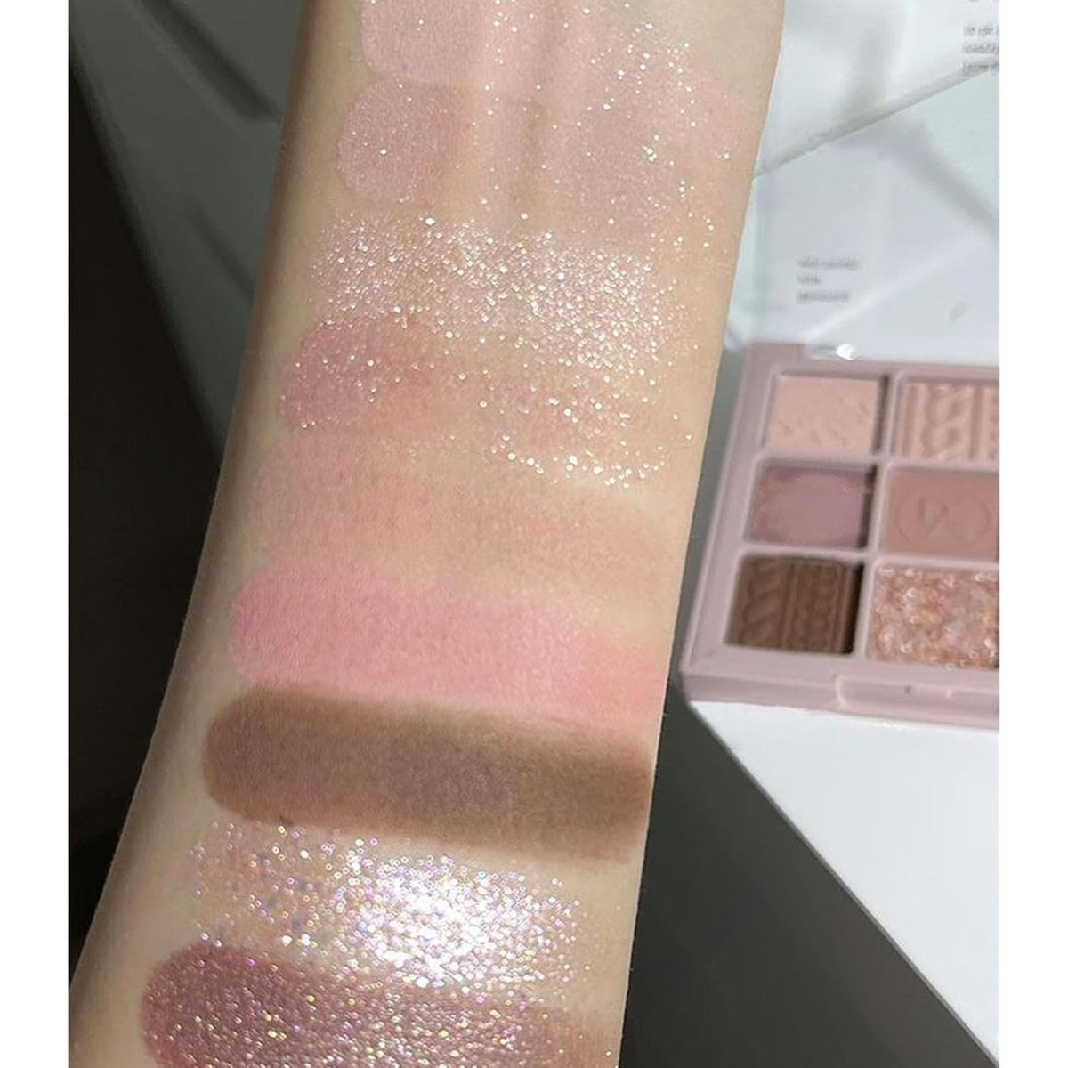 9-Color Matte Glitter Shimmer Eyeshadow Palette for Versatile Eye Looks