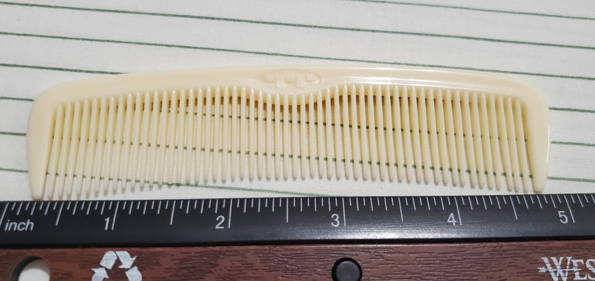 Vintage Tip Top Unbreakable Hair Comb Set - 6 Beige & Green 5-inch Combs