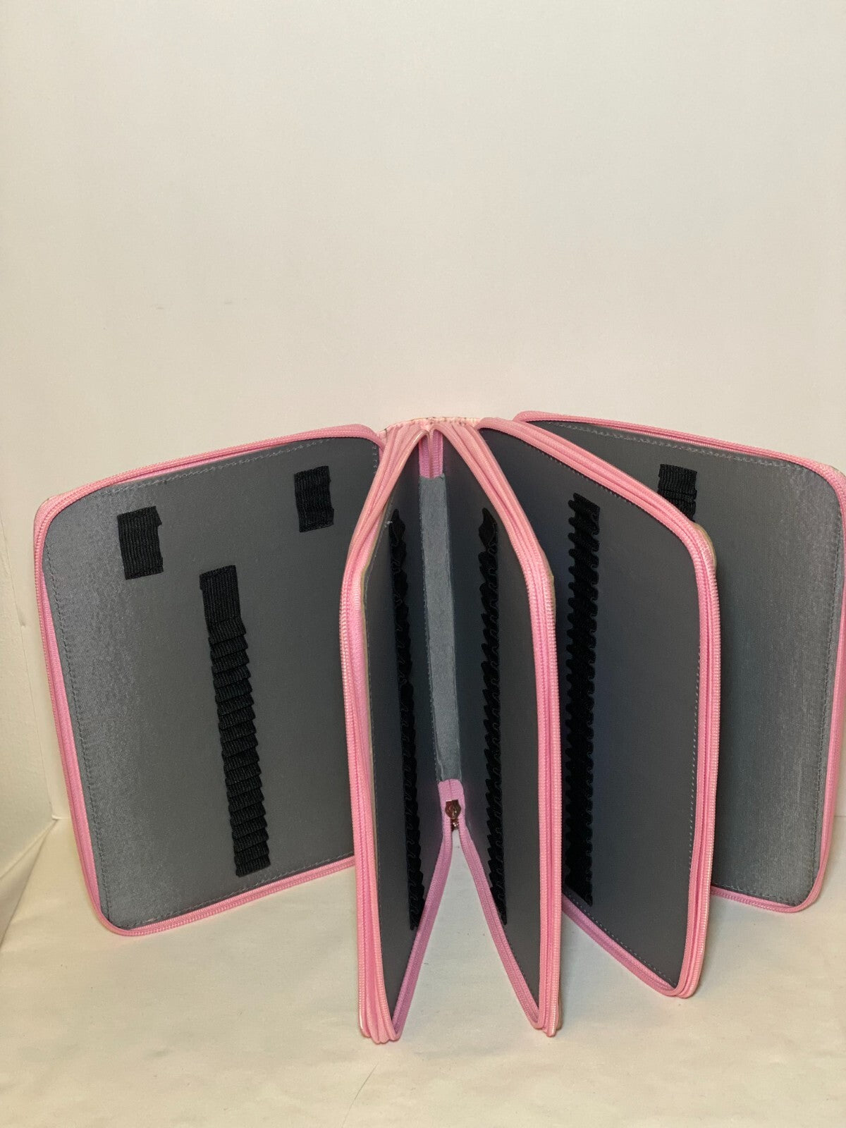 Makeup Brush Organizer Case with 120 Slots - Elegant Purple Flower Design