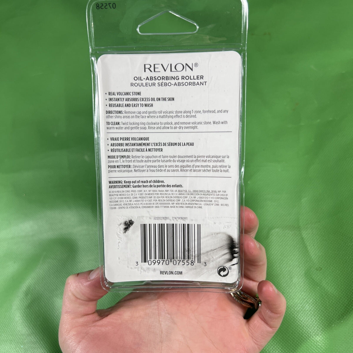 Revlon Oil Control Face Roller - On-the-Go Oil Absorbing Volcanic Tool