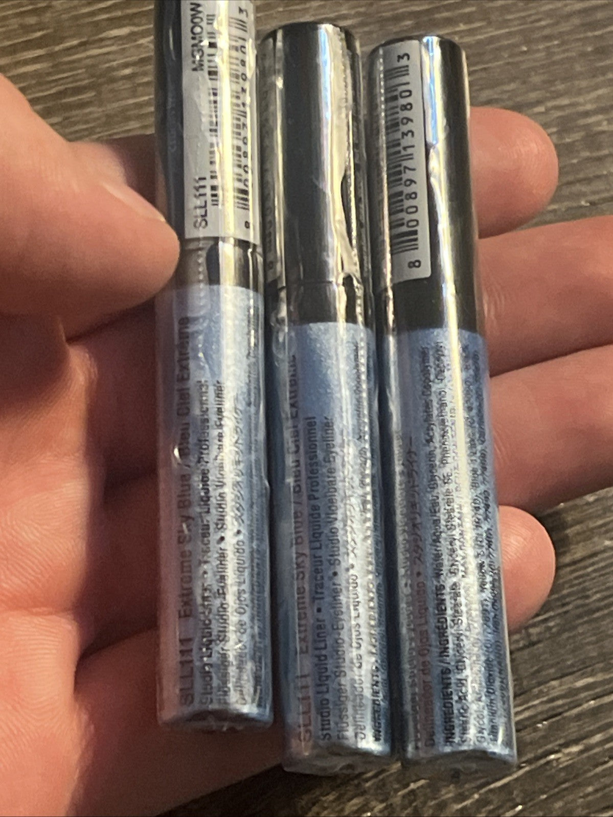 Dramatic Color Payoff Eye Liner - Extreme Sky Blue, 0.19 fl oz / 5.6 ml