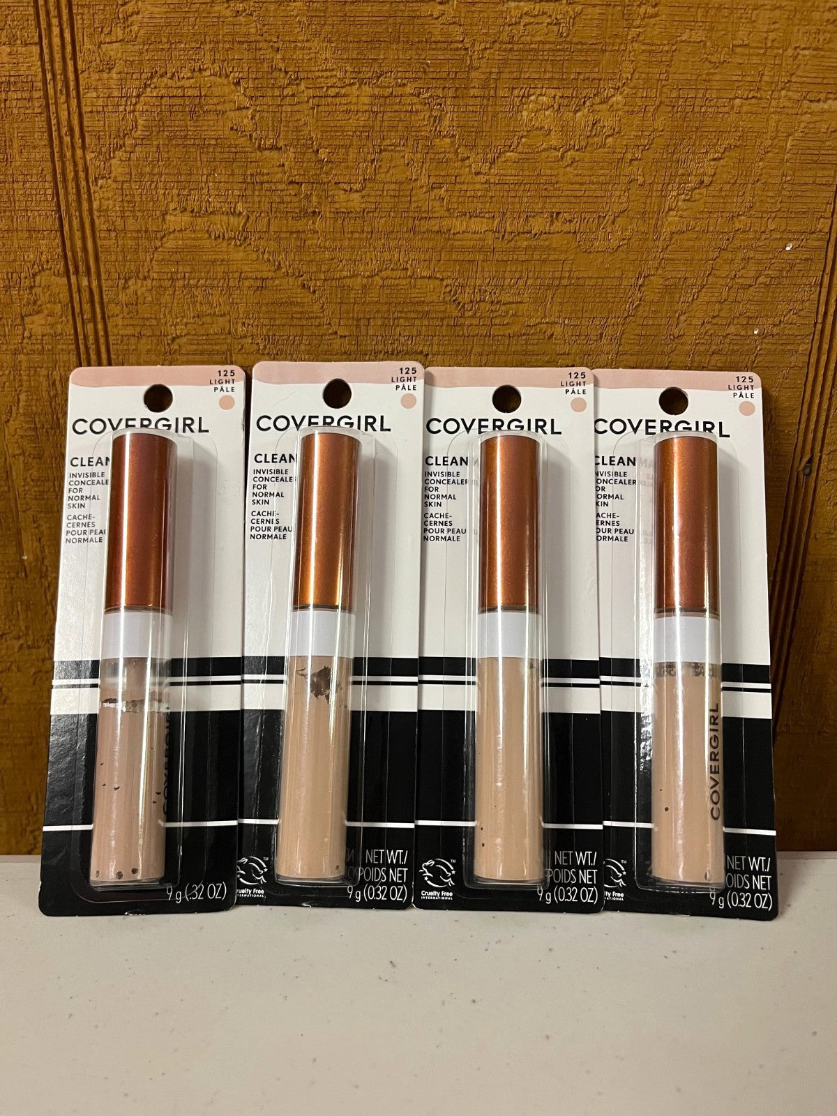 Covergirl Invisible Concealer for Normal Skin - Light #125, 0.32 Oz