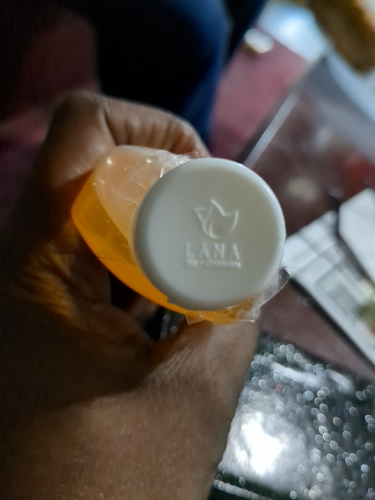 Lightening Body Oil with Fruit Acids & Vitamin E - 125ml - Lana