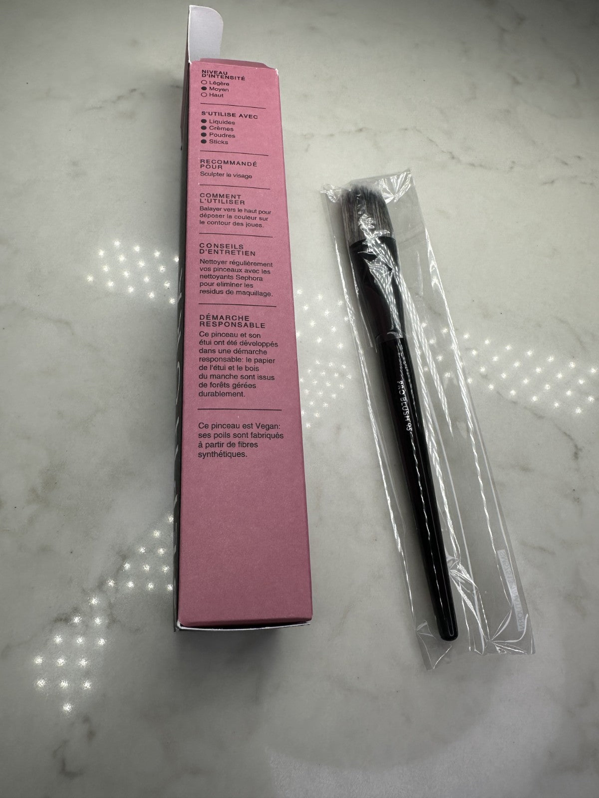 Sephora Pro Blush Brush #93 - Professional Makeup Brush for Blush & Face