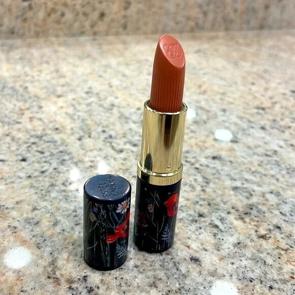 Pure Color Lipstick Modern Muse 826 - 0.12 oz / 3.5g, Authentic