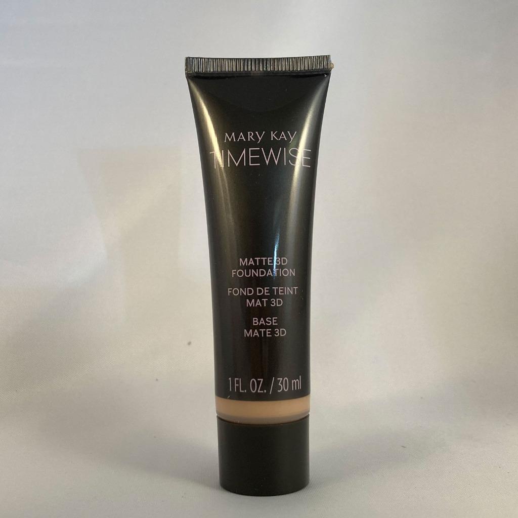 Matte Liquid Foundation for Oily Skin - Custom Shade Selection, Long-Lasting Coverage