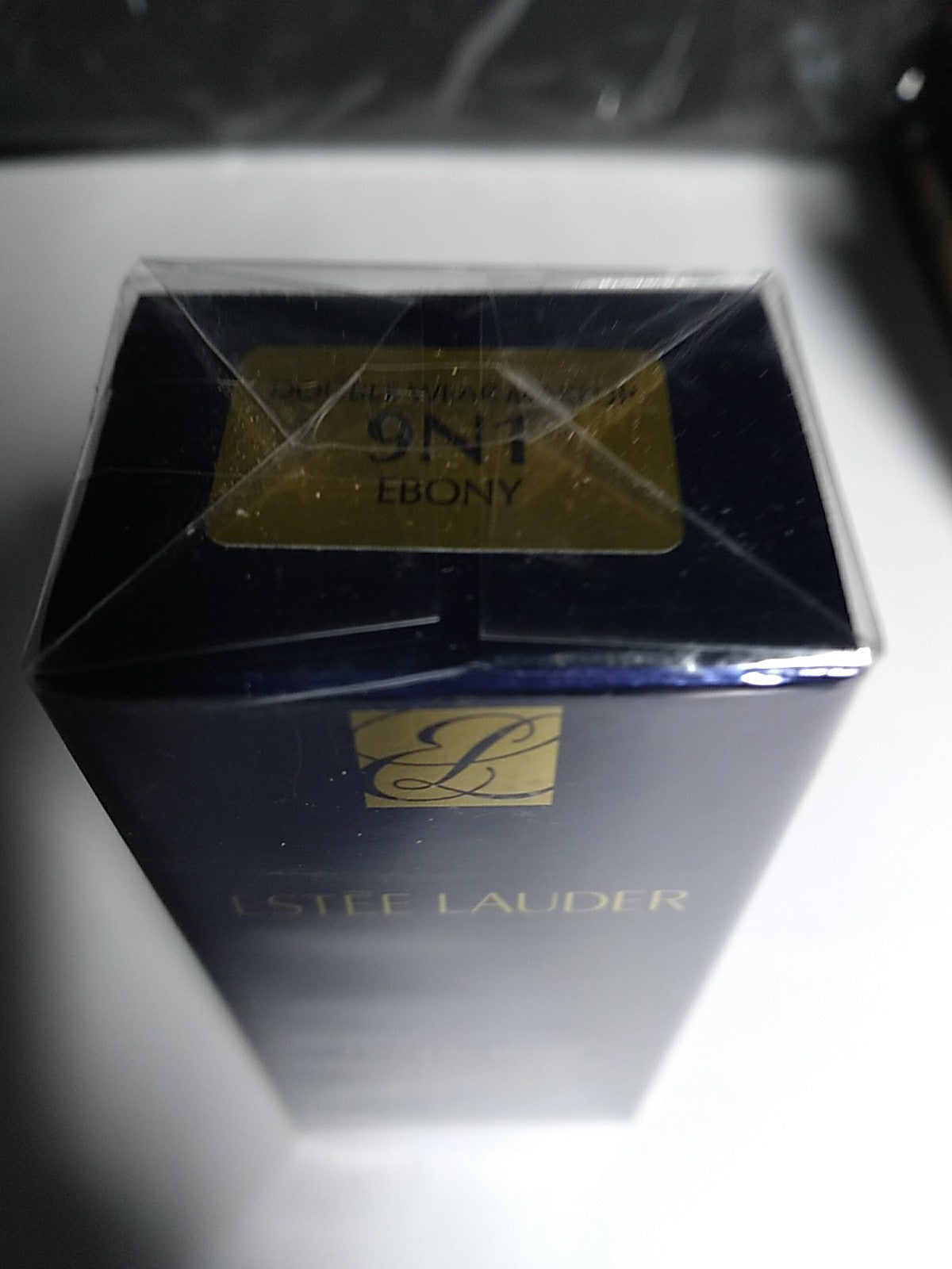 Estee Lauder Double Wear Stay-in-Place Foundation 1 Fl Oz 9N1 Ebony