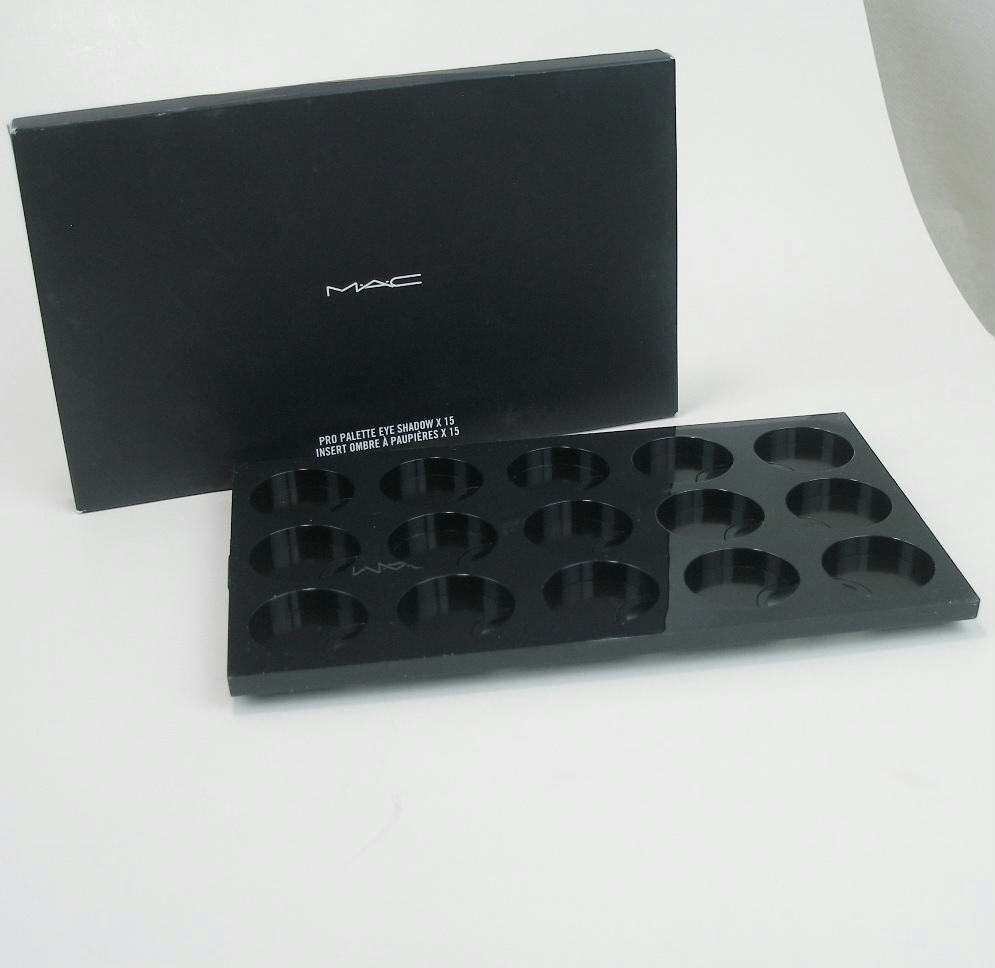 Refillable Makeup Palette Case with 15-Slot Eye Shadow Insert - Large