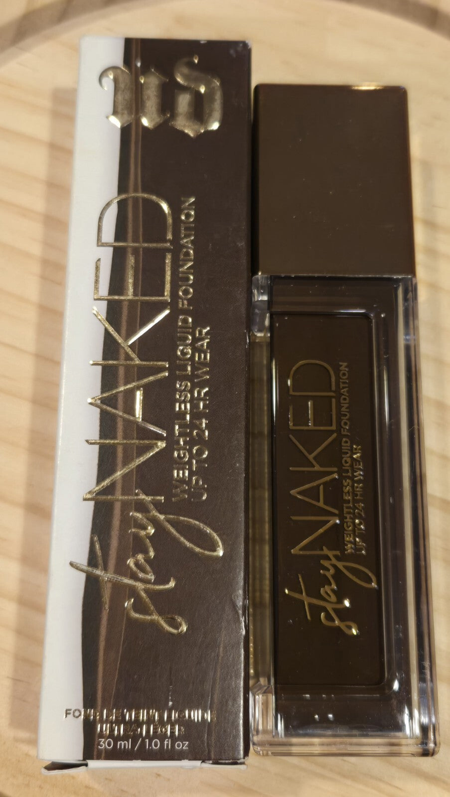 Weightless Liquid Foundation 92NN - Ultra Deep Shade, Long-Lasting Waterproof Makeup