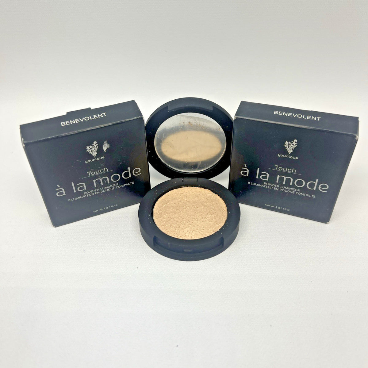 Powder Luminizer Benovelent - Younique Touch A La Mode (Set of 2)