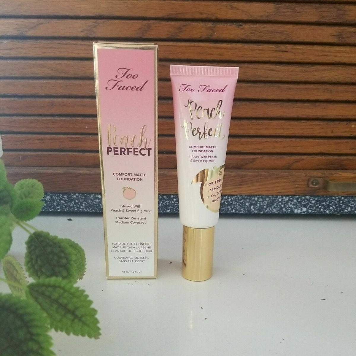 Transfer-Resistant Matte Foundation with Peach & Fig Scent - Medium Coverage, 1.6 Fl Oz