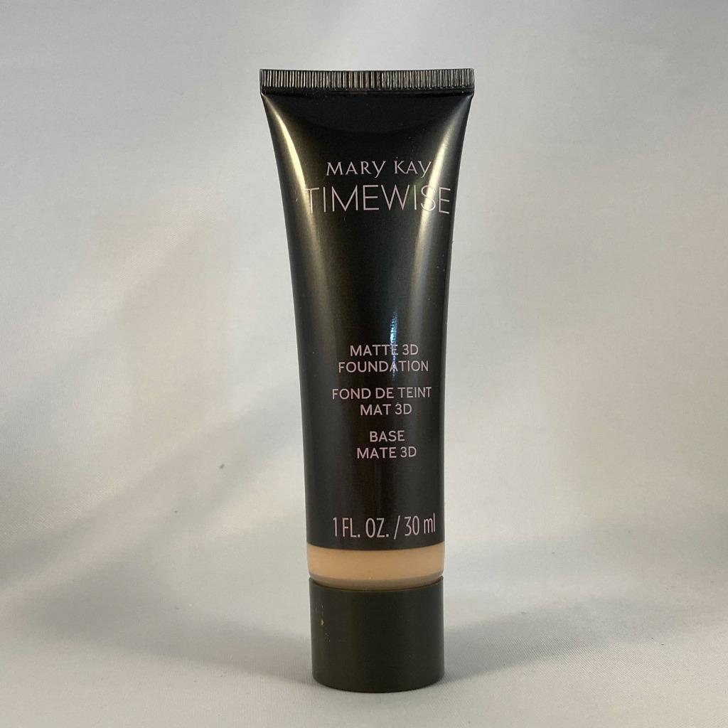 Matte Liquid Foundation for Oily Skin - Custom Shade Selection, Long-Lasting Coverage