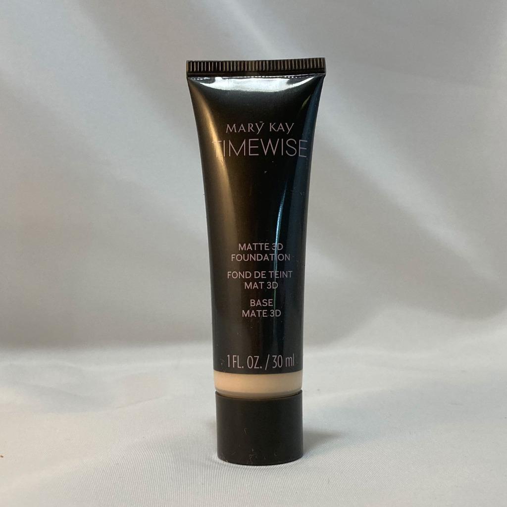 Matte Liquid Foundation for Oily Skin - Custom Shade Selection, Long-Lasting Coverage