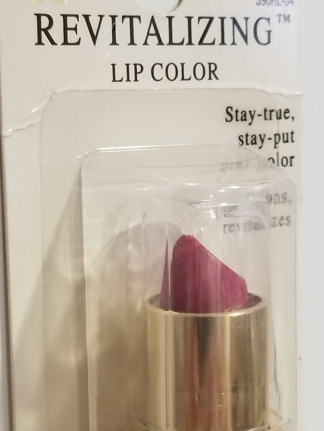 Revitalizing Lipstick in Plum Silhouette - Cream Formula
