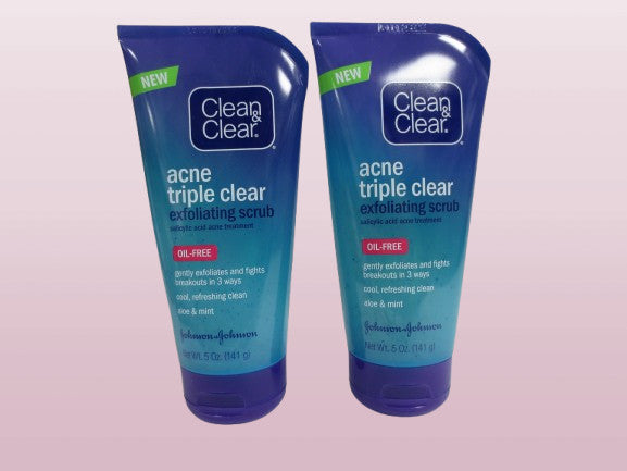 CLEAN & CLEAR ACNE TRIPLE EXFOLIATING SCRUB 5 OZ TREATMENT LOT OF 2