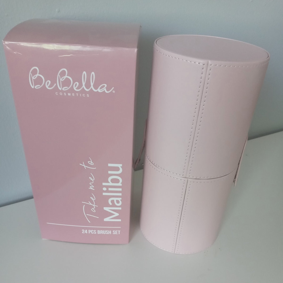 BeBella Take Me To Malibu 24-Piece Makeup Brush Set in Case - Pastel Pink