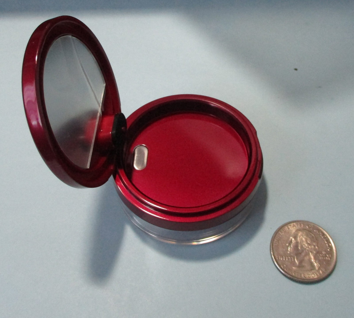 bareMinerals Mirrored Red Compact The Glamorous Life Collection